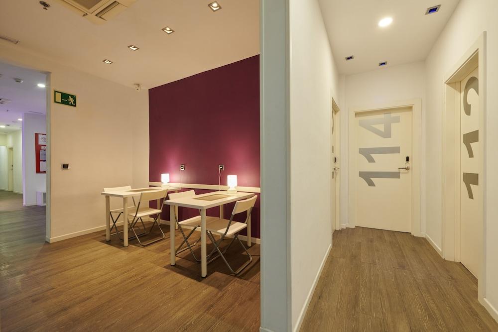 Q Barcelona Hotel Exterior photo