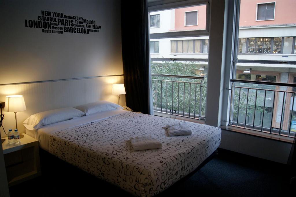 Q Barcelona Hotel Room photo