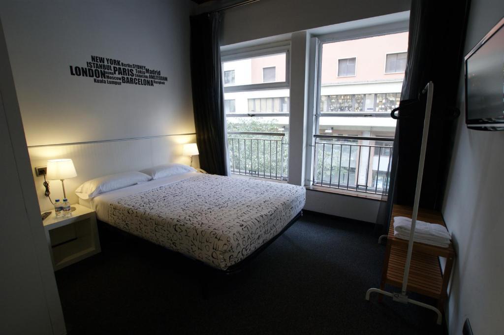 Q Barcelona Hotel Exterior photo