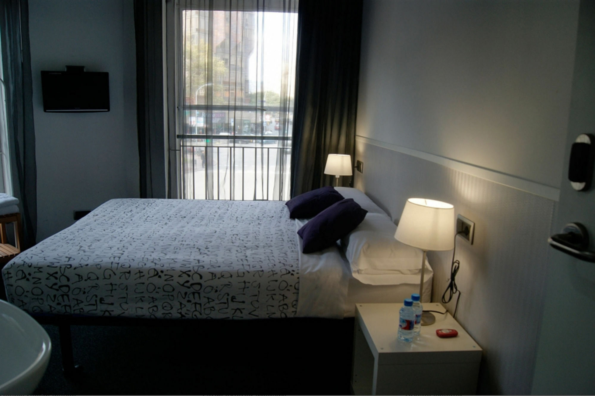 Q Barcelona Hotel Exterior photo
