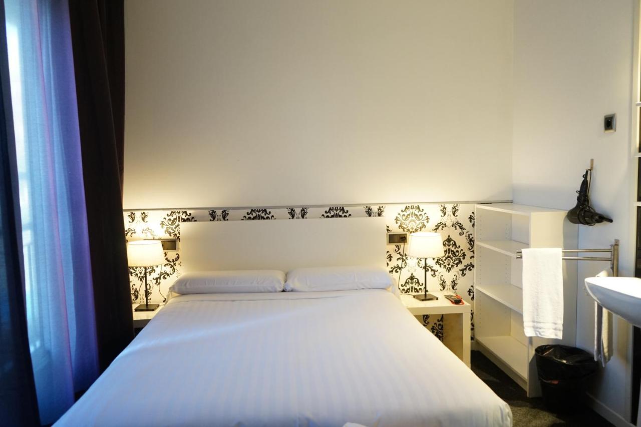 Q Barcelona Hotel Exterior photo